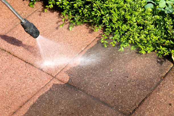 Why Choose Our Certified Pressure Washing Experts for Your Project Needs in Marshfield, MO?